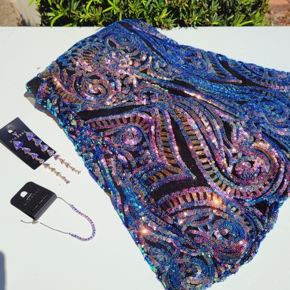 Iridescent Sequin Mermaid Prom Dress Size M, Earrings Set, Bracelet - Picture 3 of 4